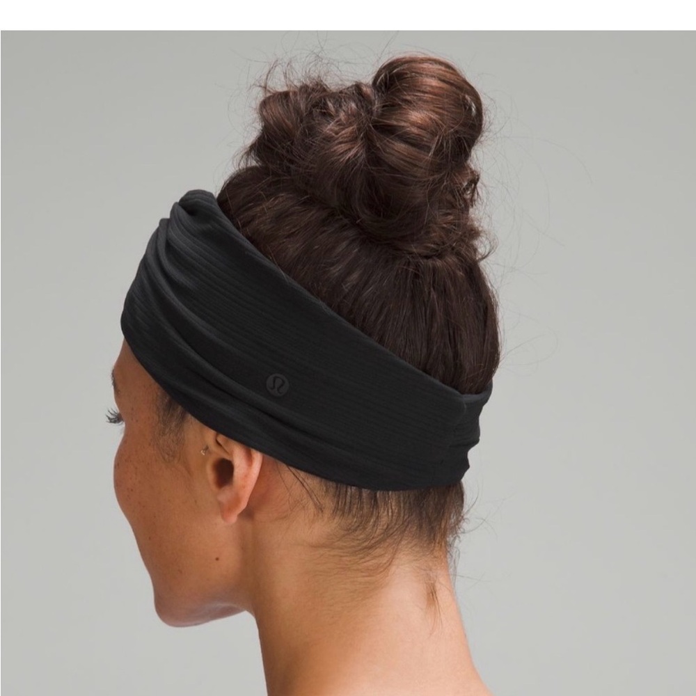 lululemon athletica Black Wide Twist Headband